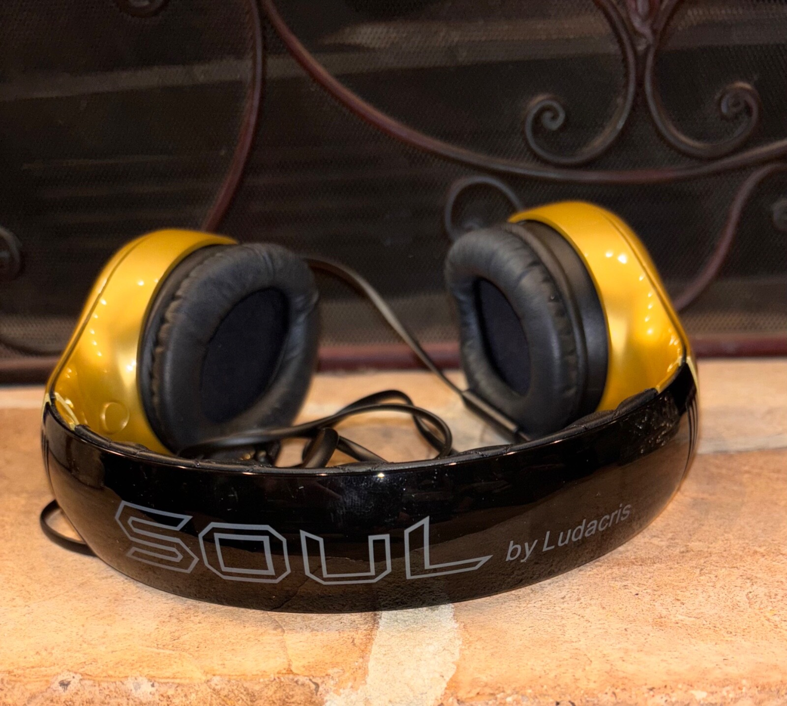SOUL SL300 Elite High Definition Noise Canceling Headphones by Ludacris