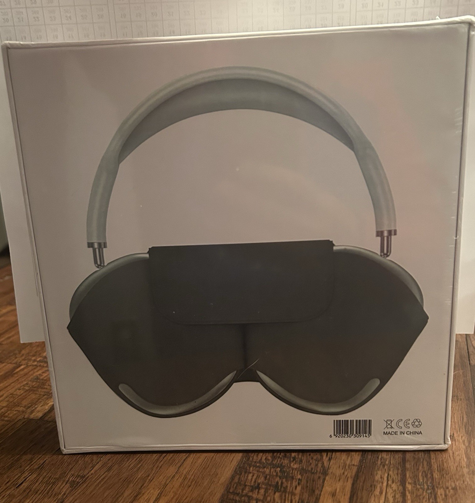 Unbranded ROHS Headphones Ear Cups With Case New Sealed Unopened