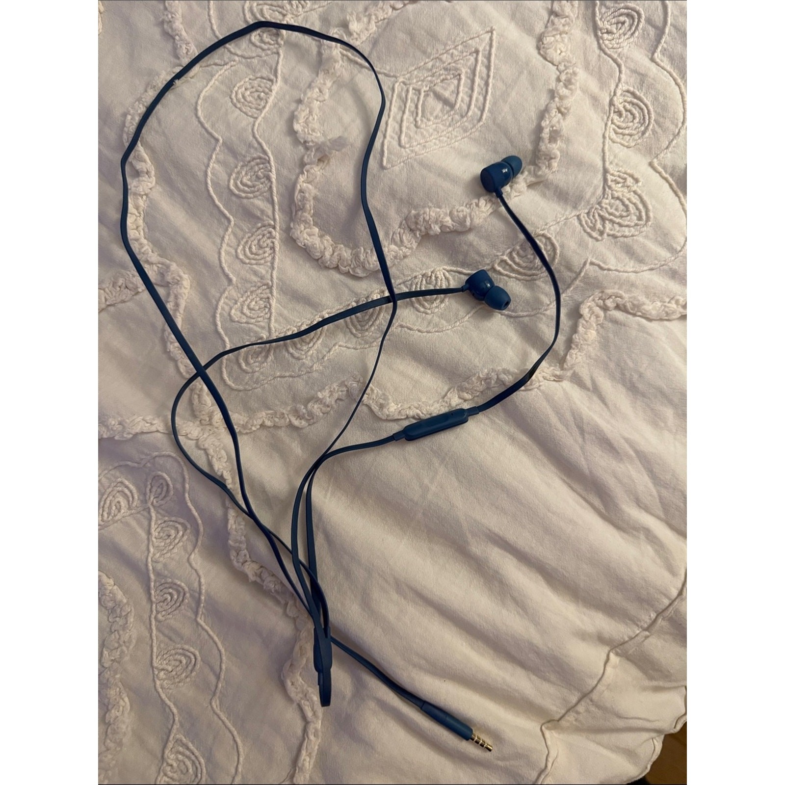 Beats by Dre Blue Wired In-Ear Earbuds with Inline Microphone