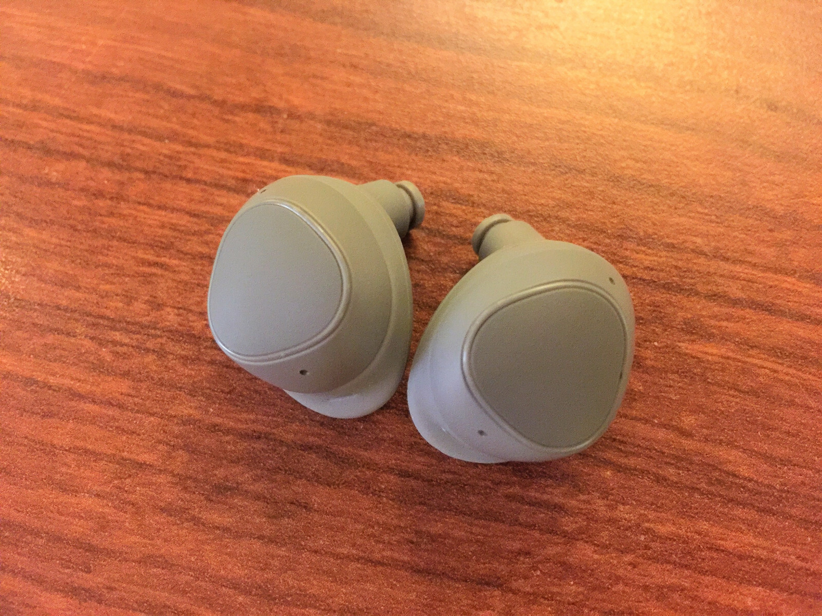 Samsung Gear Icon X IconX SM-R140 2018 Grey Wireless Headphones W/Memory Foam