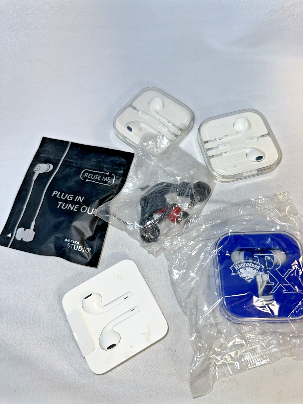 Lot of 5 Wired Earphones Earbuds Assorted New