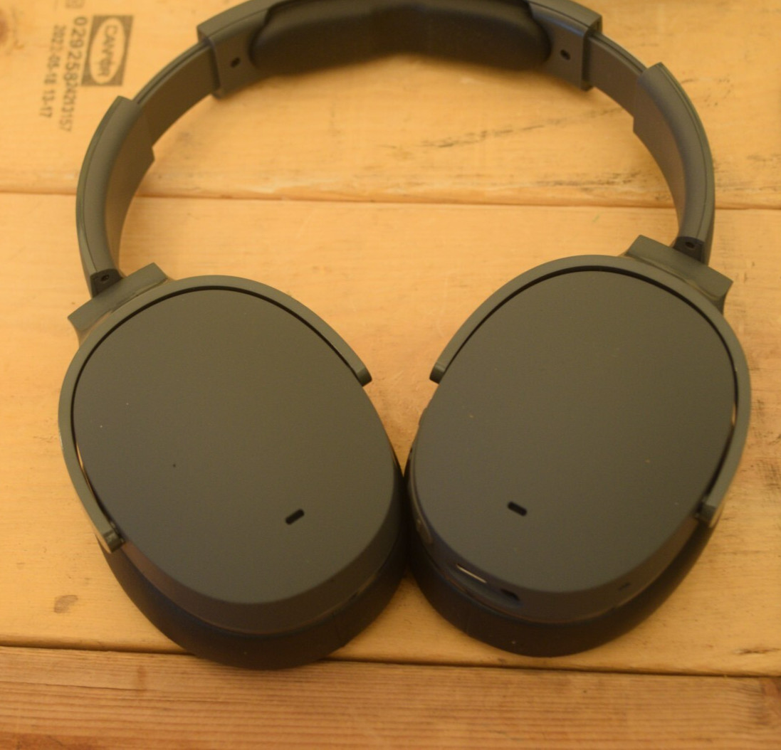 Skullcandy Hesh ANC Bluetooth Noise Cancelling Over-Ear Headphones Gray w Manual
