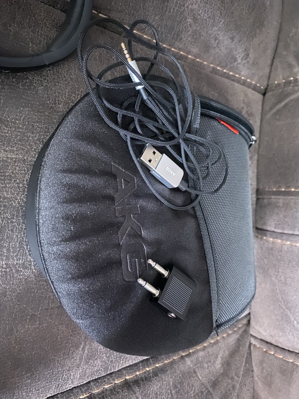 AKG K490NC High-Res Noise Cancelling Headphones With All Cables – Includes Bags