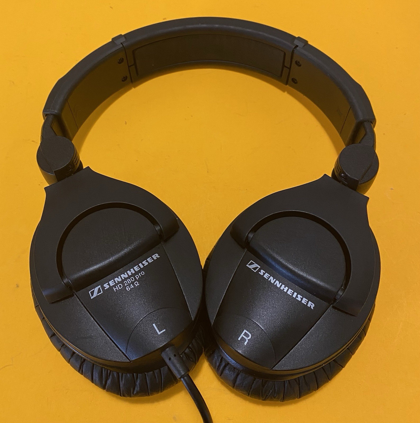 Sennheiser HD 280 Pro Studio Headphones 64 Ohm Working READ