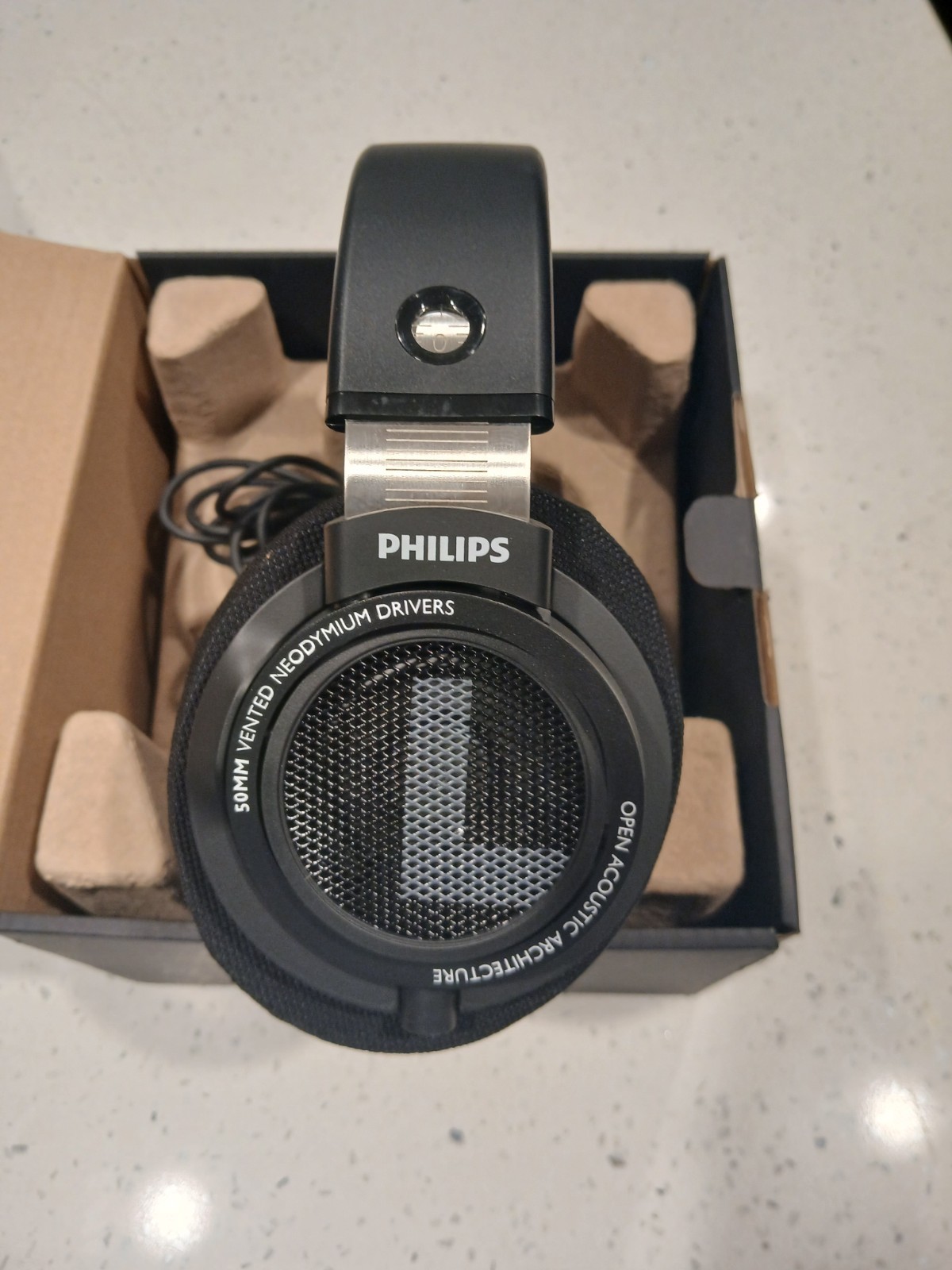 Philips SHP9500 HiFi Stereo Over-Ear Headphones – Black