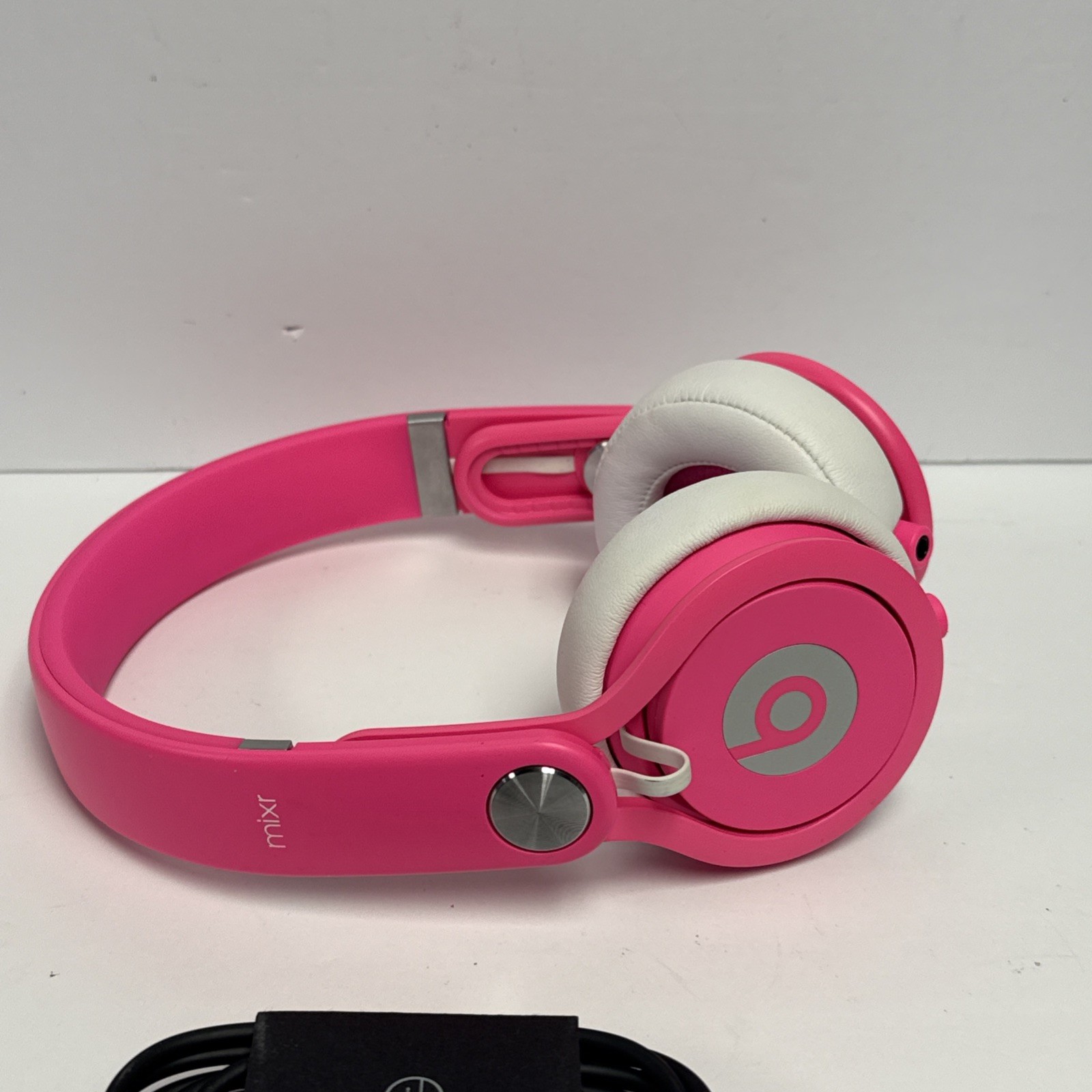 Beats by Dr. Dre MIXR Pink Over the Head DJ Headphones DISCONTINUED Rare Tested