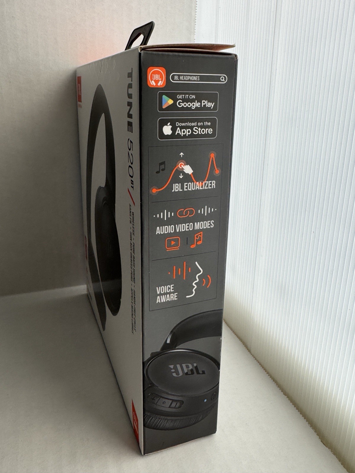 JBL Tune 520BT Wireless On Ear Headphones Bluetooth Pure Bass Black New