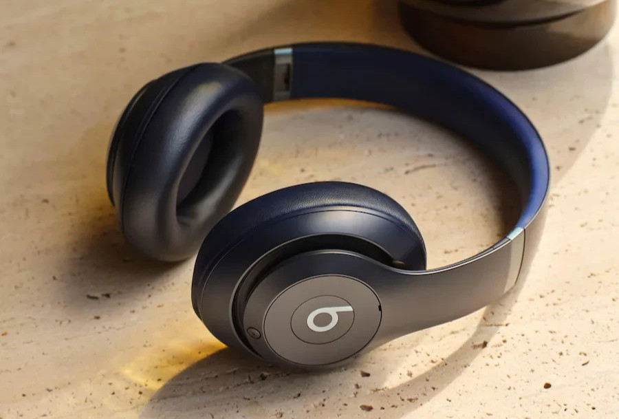✅ Beats Studio Pro Wireless Noise Cancelling Over-the-Ear Headphones・MQTP3LL/A ✅