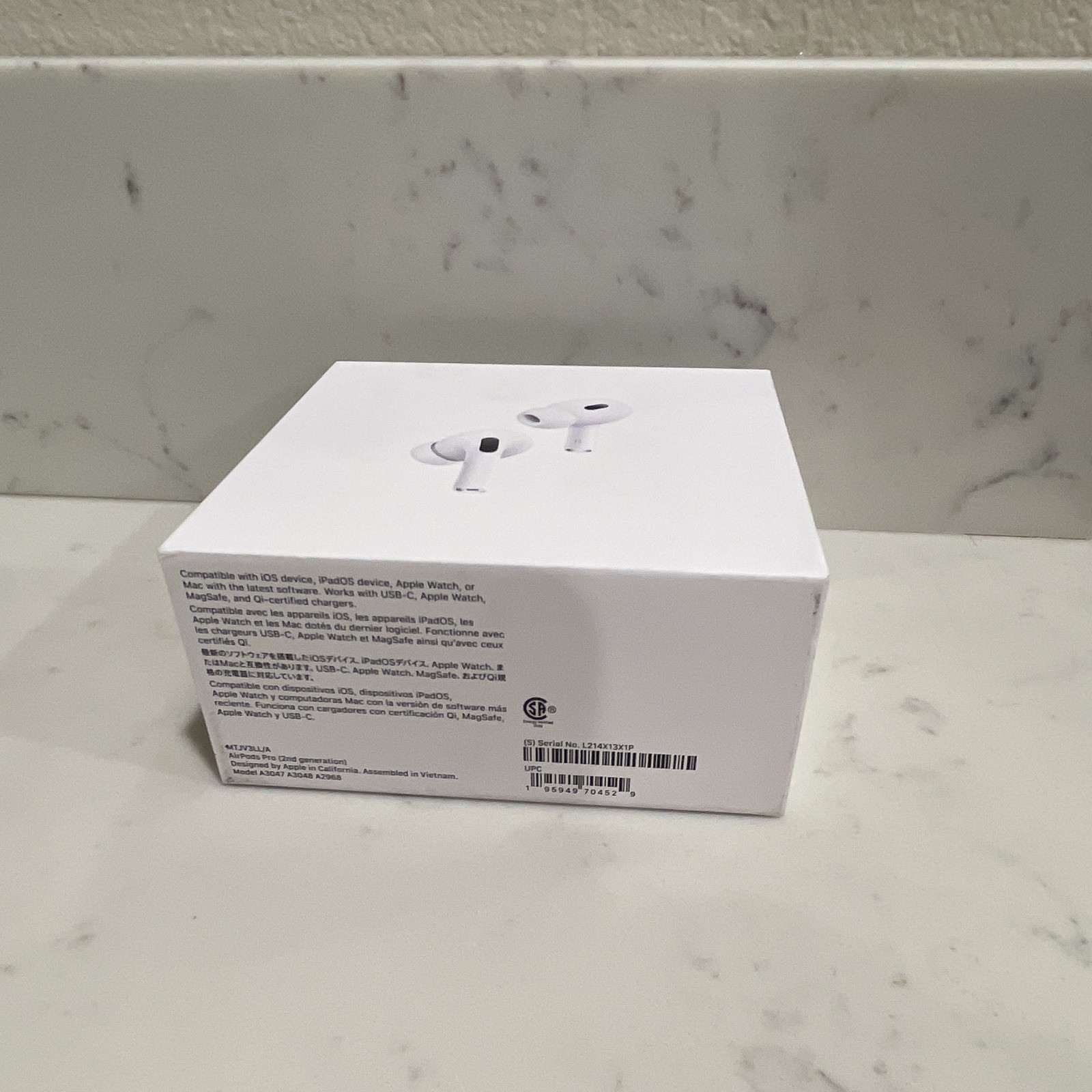 Apple AirPods Pro 2nd Gen MagSafe Case Bluetooth Wireless In-Ear Mic White