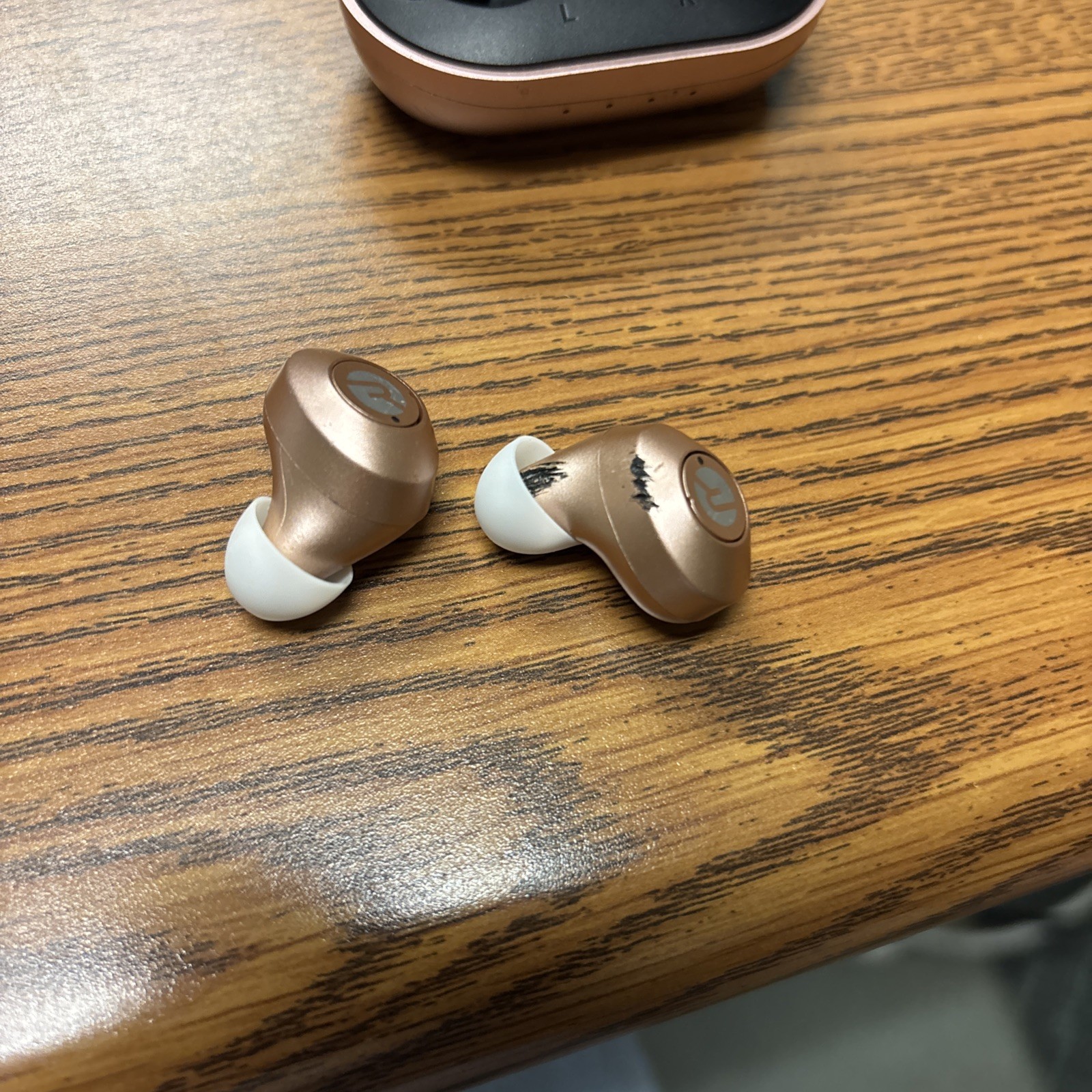 Raycon E25 The Everyday True Wireless Earbuds with case – GOLD