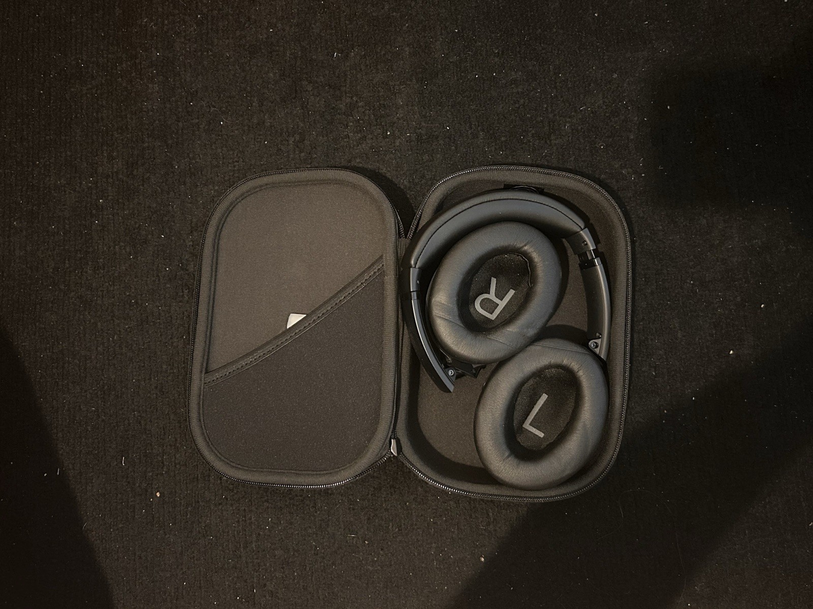Bose QuietComfort Headphones Over-Ear Bluetooth Wireless Noise Cancelling Black