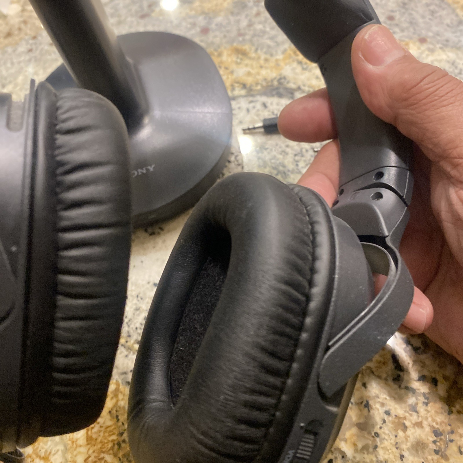 Sony – WHRF400 RF Wireless Headphones – Black