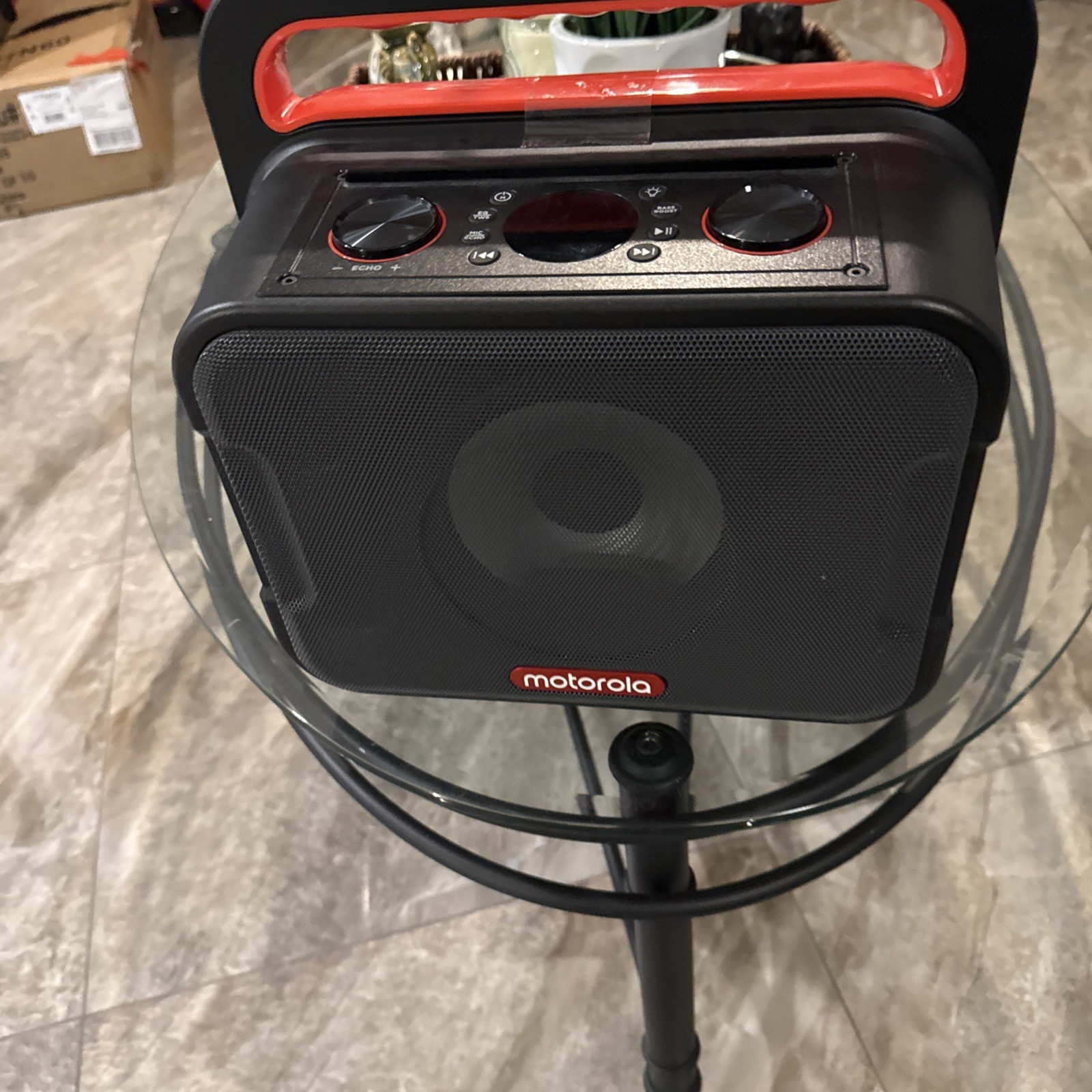 Motorola ROKR 810 Wireless Bluetooth Portable Speaker W/ Built-in Subwoofer
