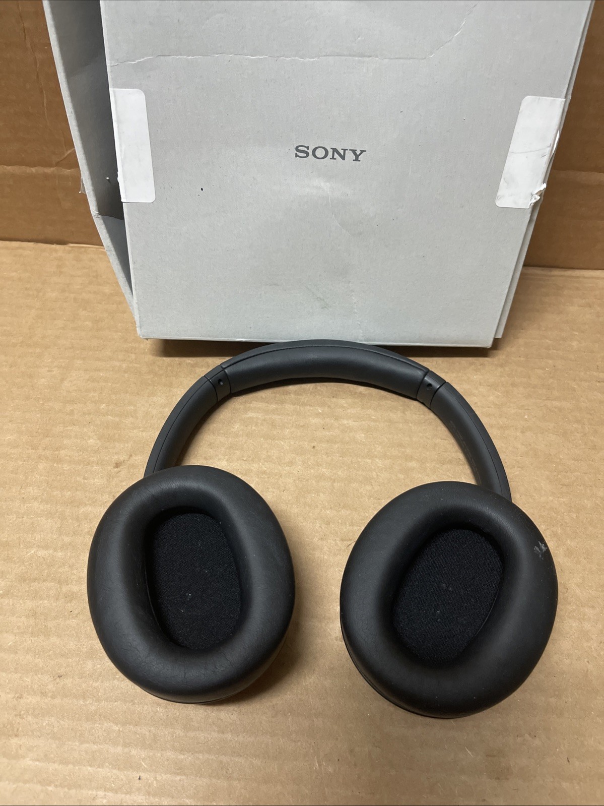 Sony WH-CH720N Noise Canceling Wireless Headphones **READ DESCRIPTION**