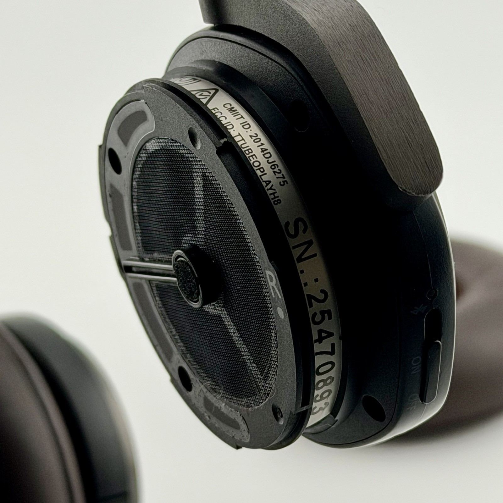 The Bang & Olufsen BeoPlay H8 Wireless Bluetooth Over-Ear Headphones Dark Brown