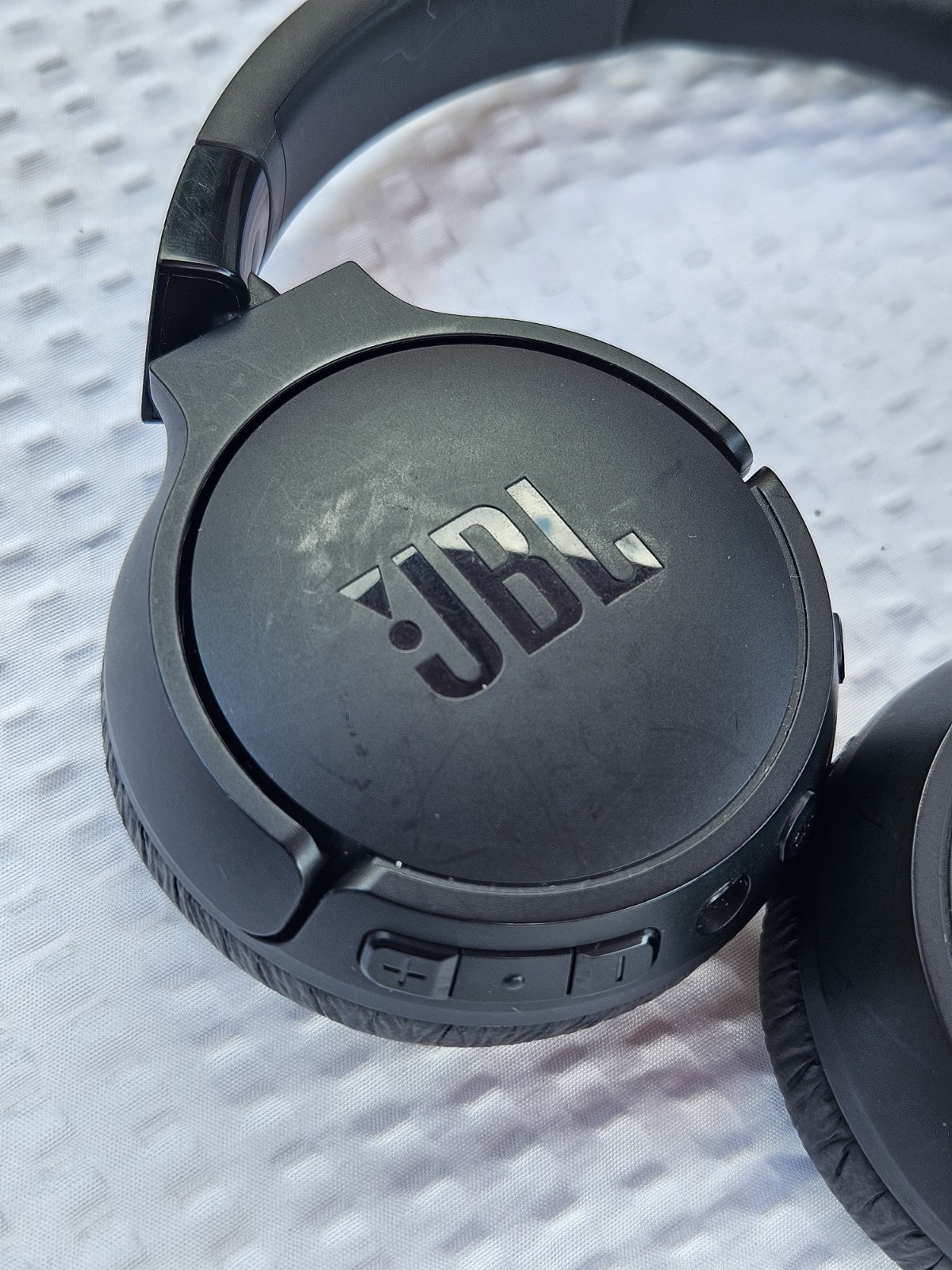 JBL Tune 670NC Wireless Over-Ear Headphones Bluetooth ANC Mic Noise Cancelling