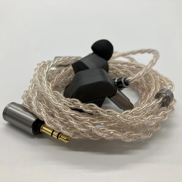 Astell&Kern AK ZERO2 IEM Quad-brid Driver 2 OFC Cable IRV-AK-ZERO2 Used(A) w/Box