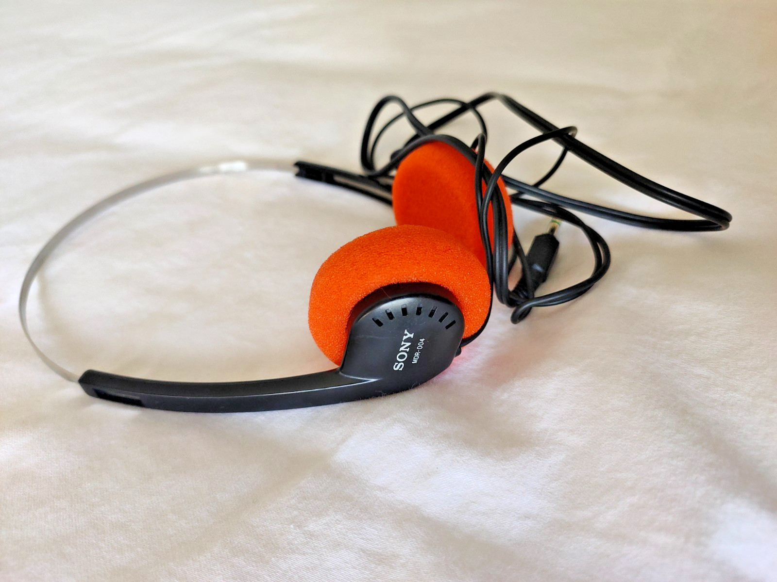 Sony Vintage Walkman headphones mdr-004 mint tested & working