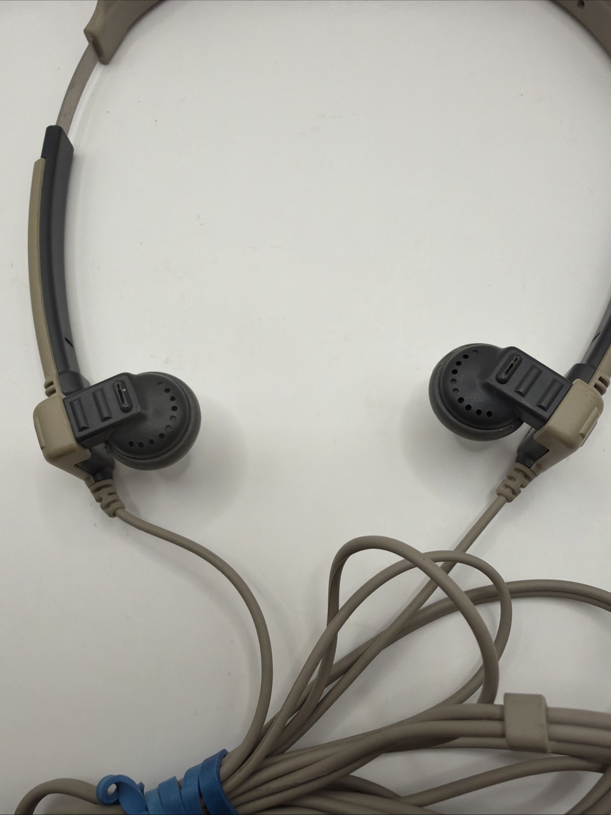 Sony MDR-W501 Gray 3.5MM Jack In Ear Light Weight Earphones Tested Works