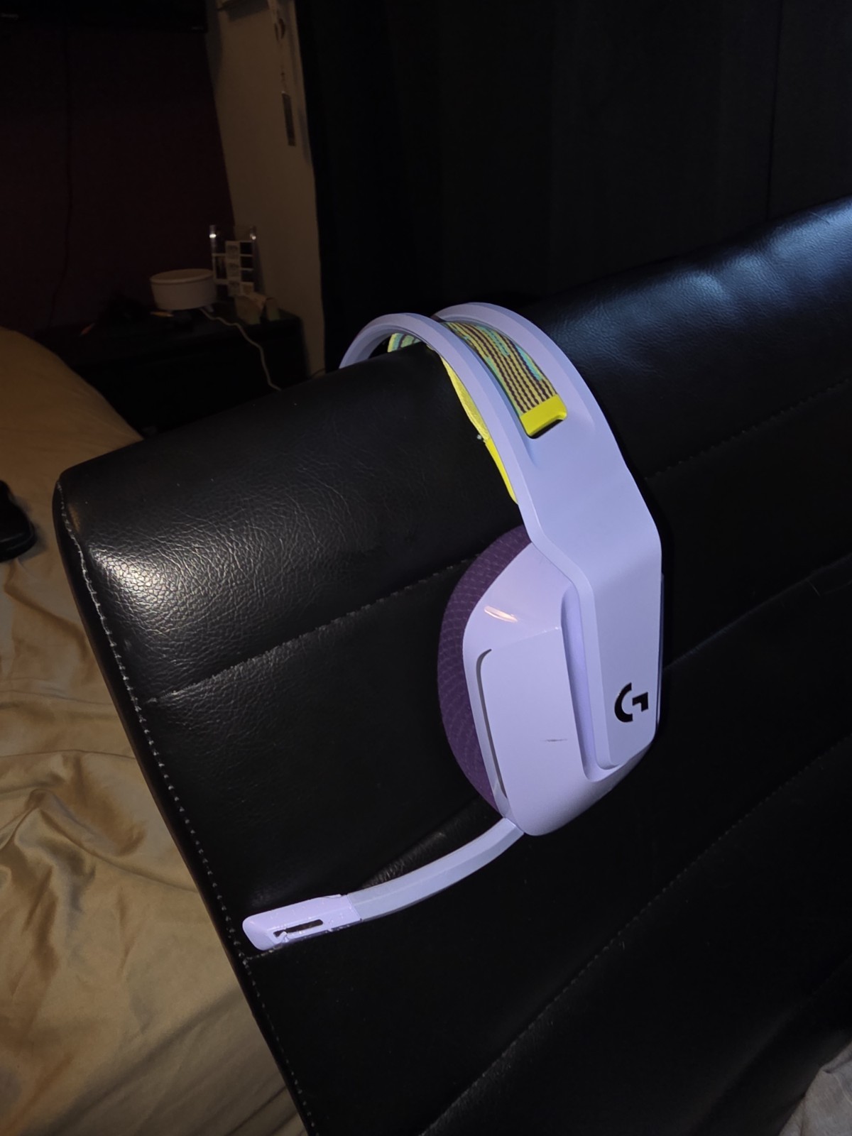 Logitech G733 Lightspeed 2.4GHz Wireless RGB Gaming Headset