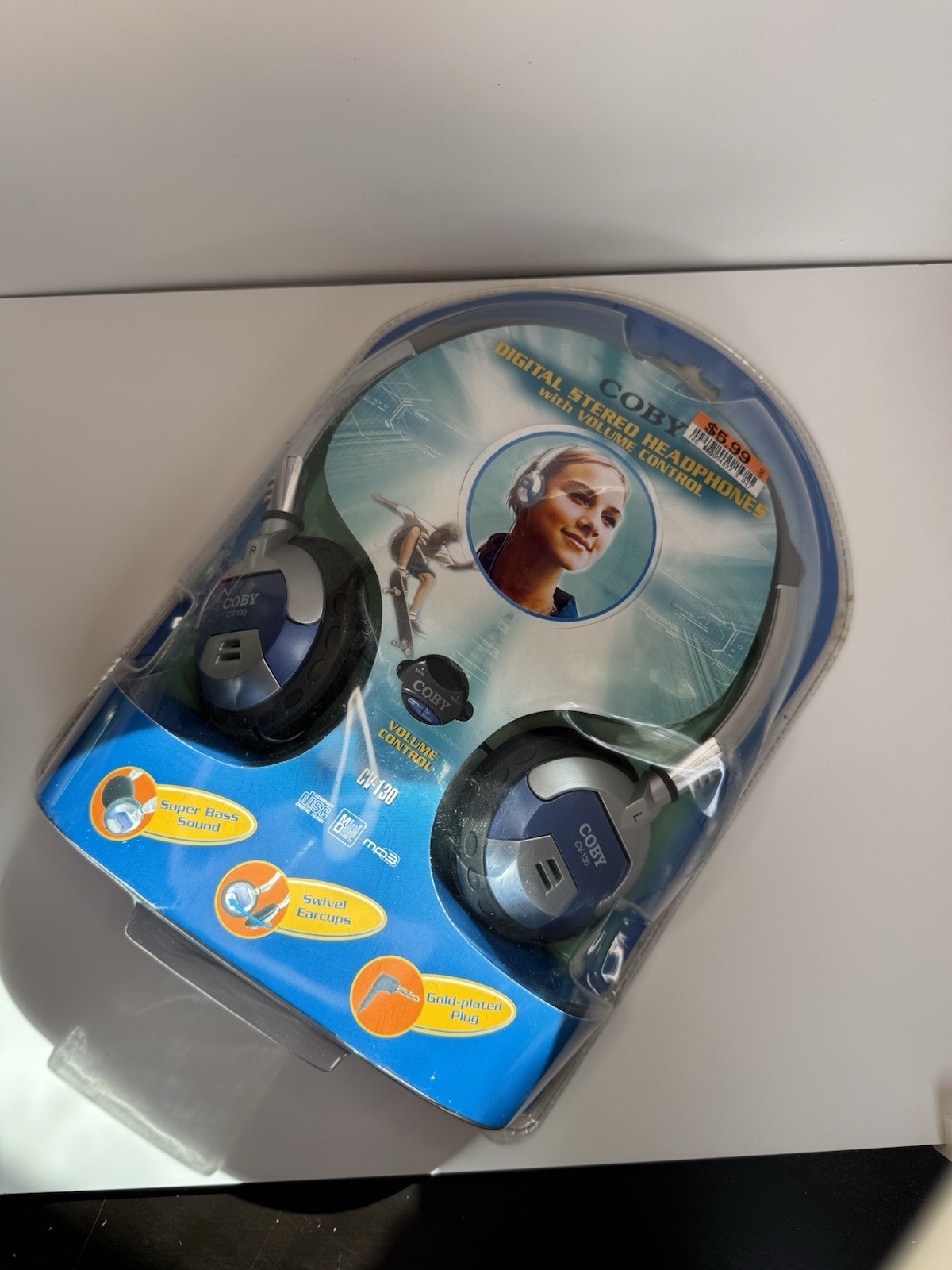 Coby CV-130 Super Bass Digital Stereo Headphones New In Box Sealed