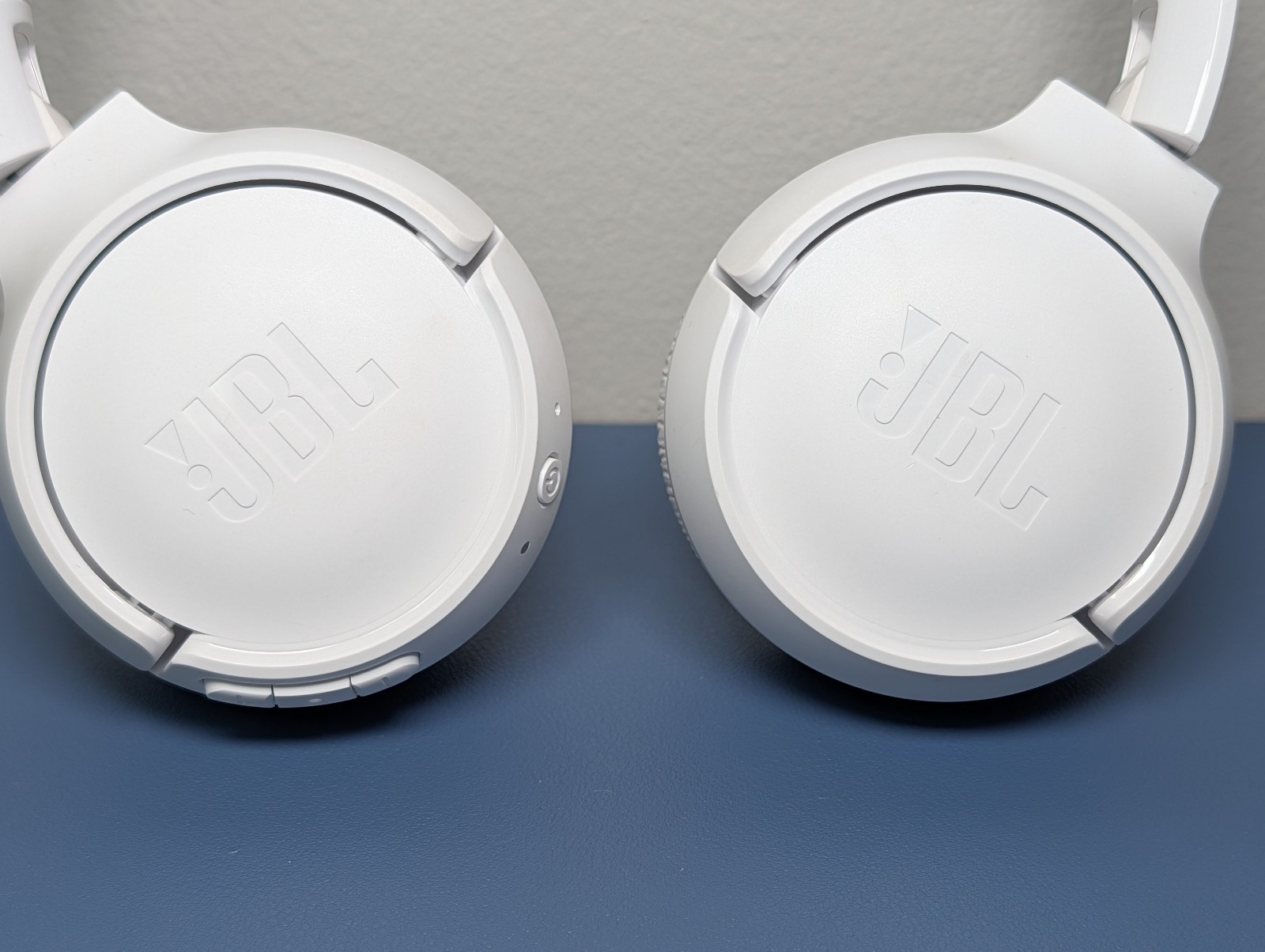 JBL Tune 520BT Bluetooth Wireless On-Ear Headphones – Foldable