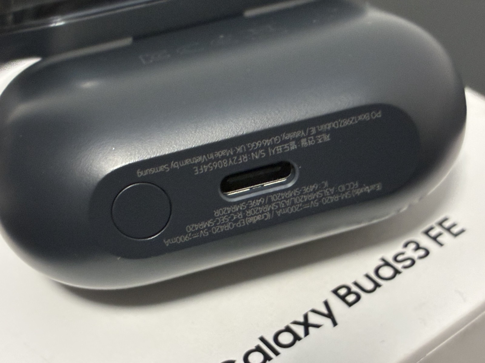 NEW Original Samsung Galaxy Buds3 FE SM-R420 Earbuds Charging Case (NO BUD)