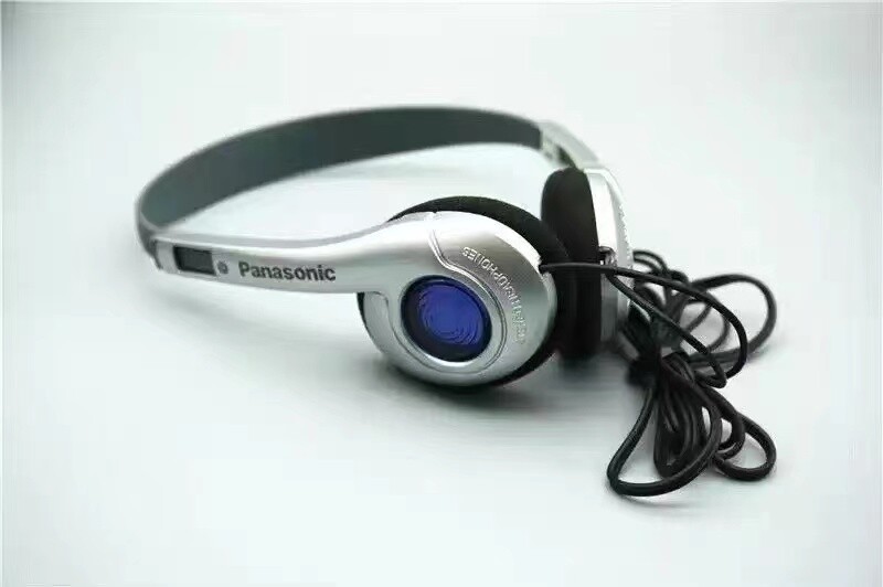 Headphones Japanese MP3 Walkman Mobile Phone Retro Literature and Art Wear