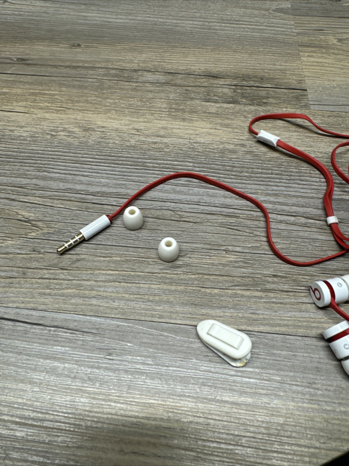 Beats By Dr. Dre Urbeats 2.0 In Ear Headphone Red/White Color