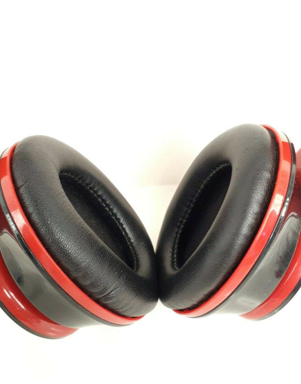 Head Phones Color Black And Red