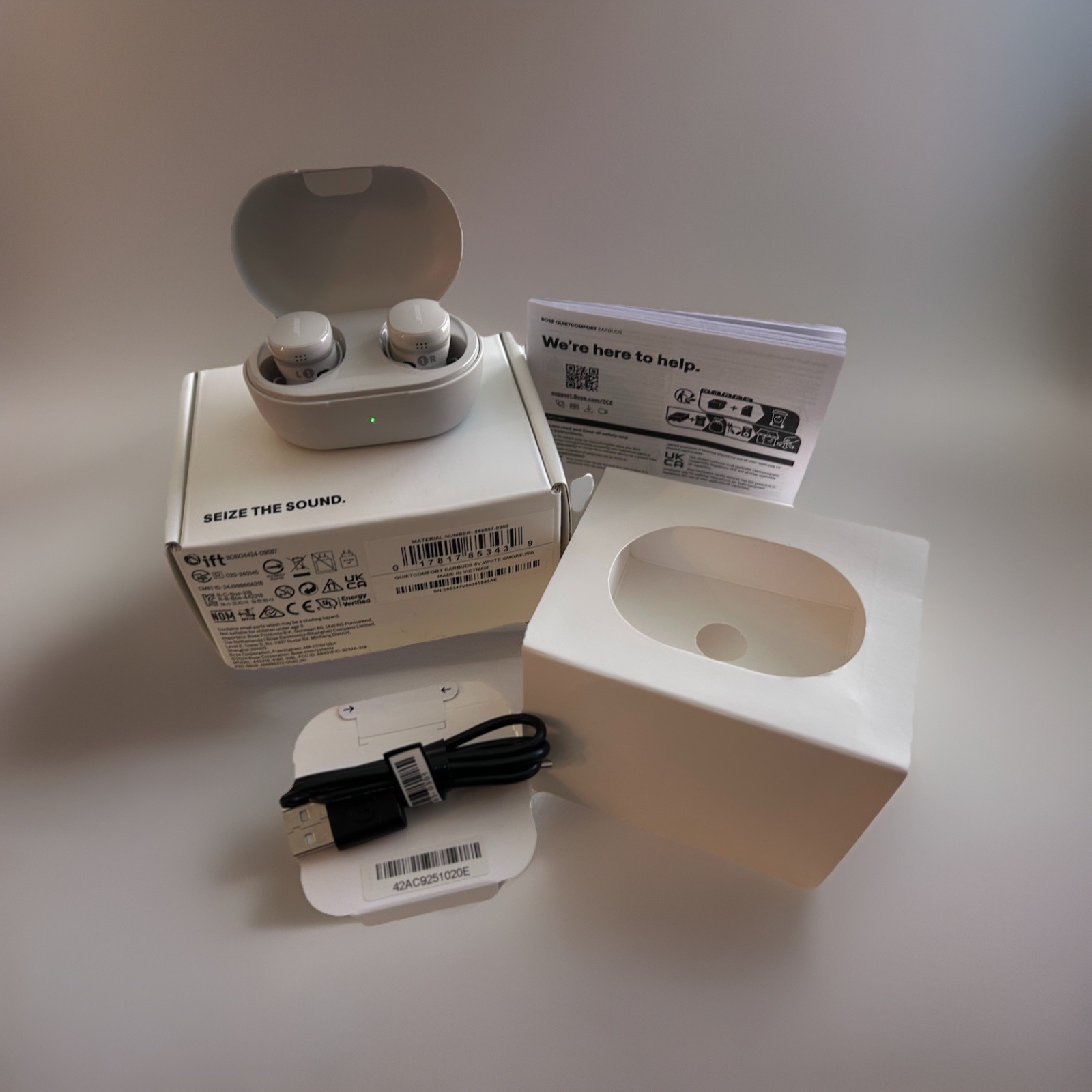 Bose Quiet Comfort Ultra Noise Canceling InEar Buds w/case-White Smoke〰️Open Box
