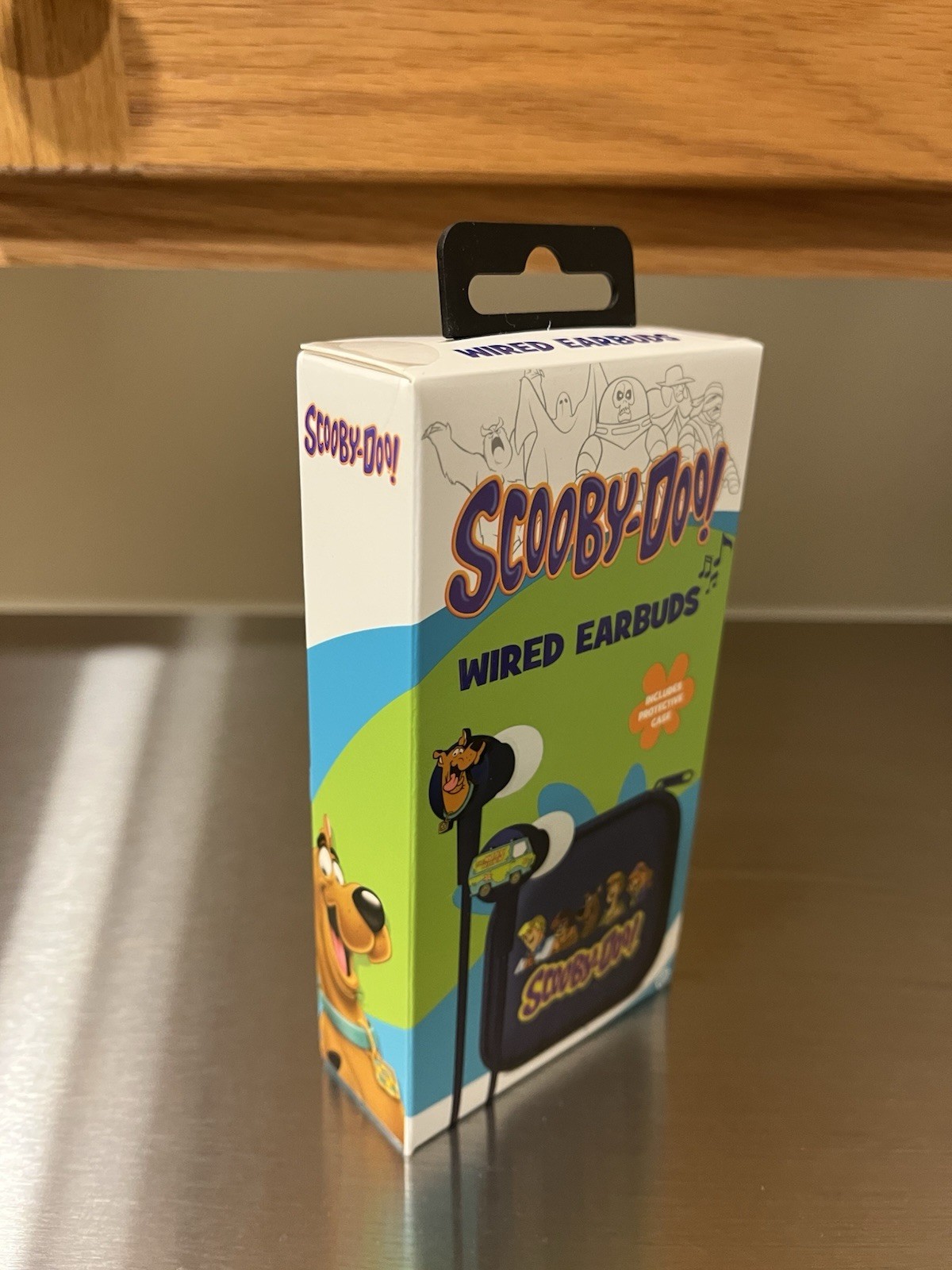 Scooby-Doo Wired Earbuds with Protective Collectible Case NEW! Free Shipping!