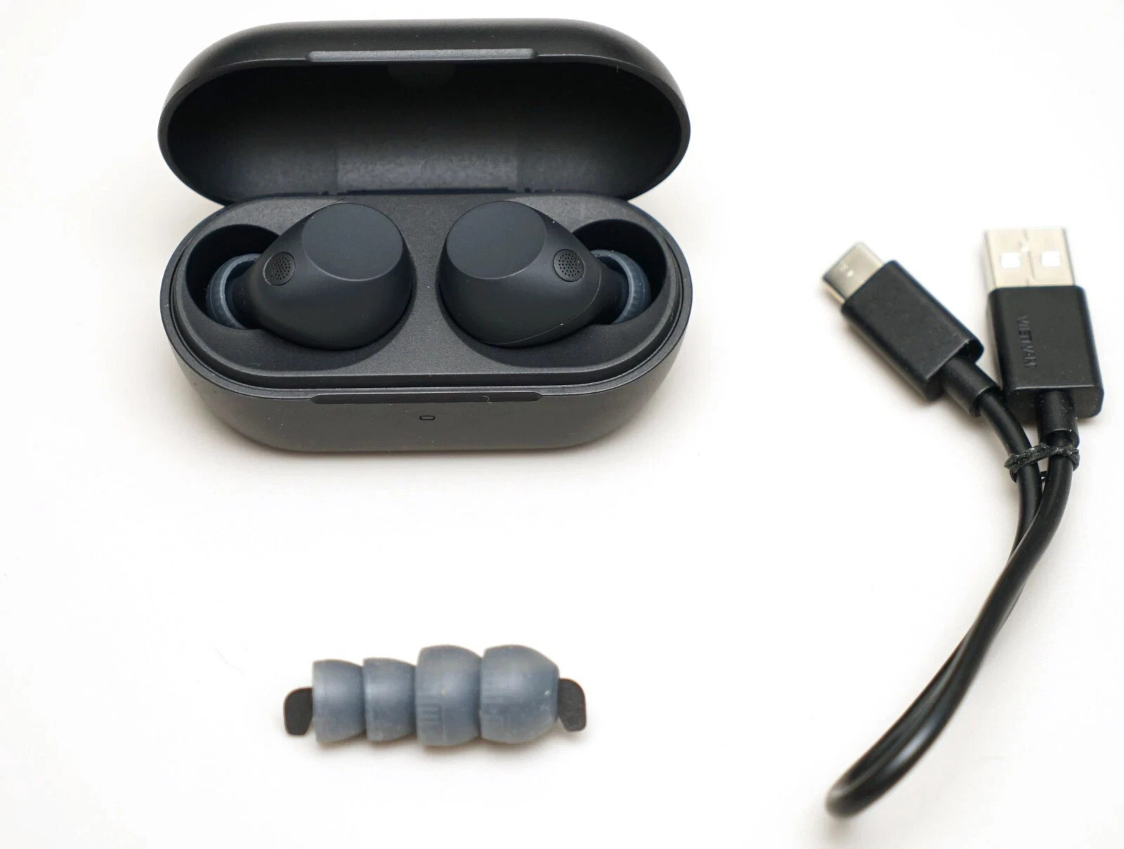 NEW Sony WF-C710N/B Truly Wireless Noise Canceling Earbuds