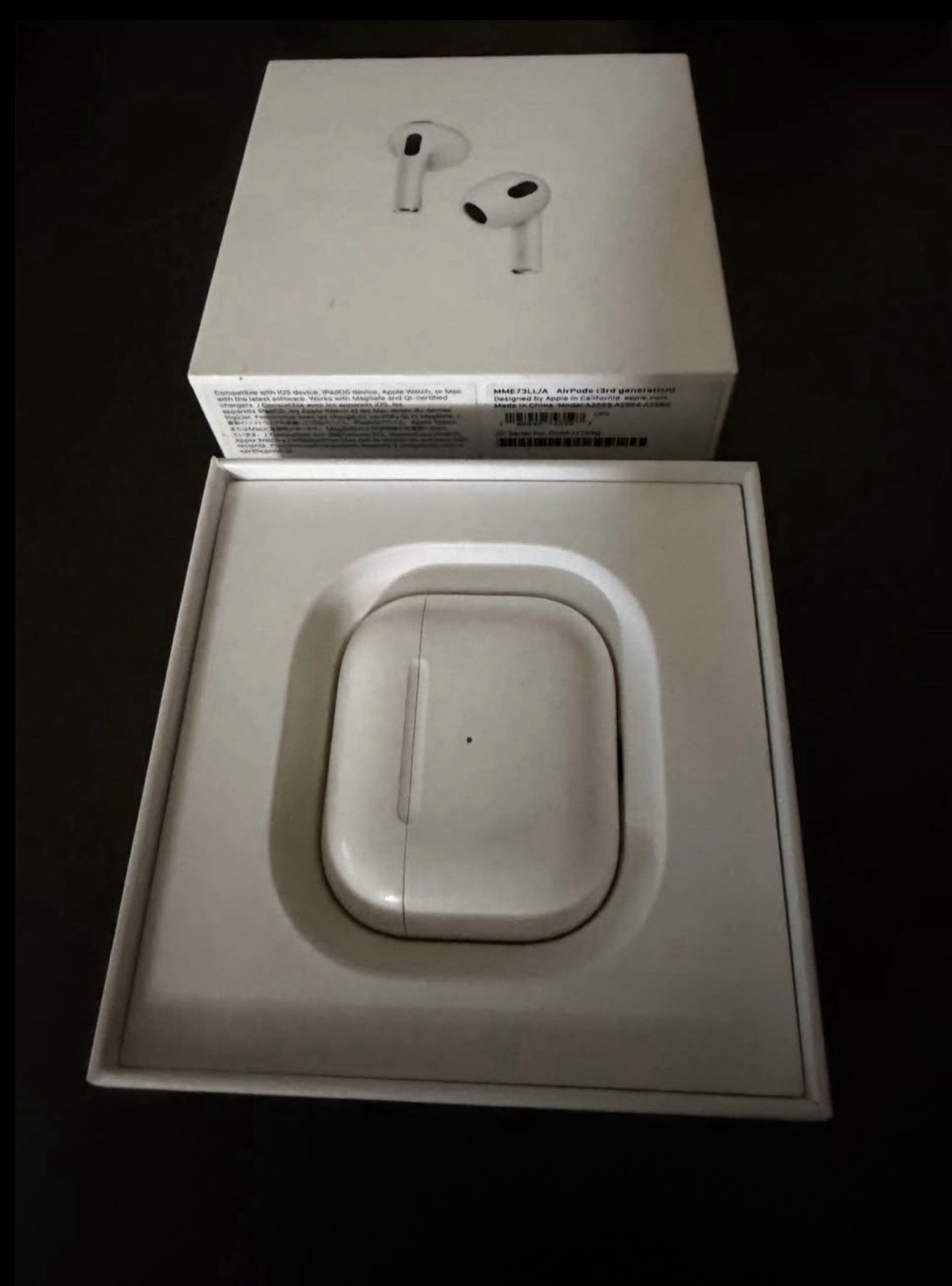 Apple AirPods 3rd generation / Charging Case White and cable