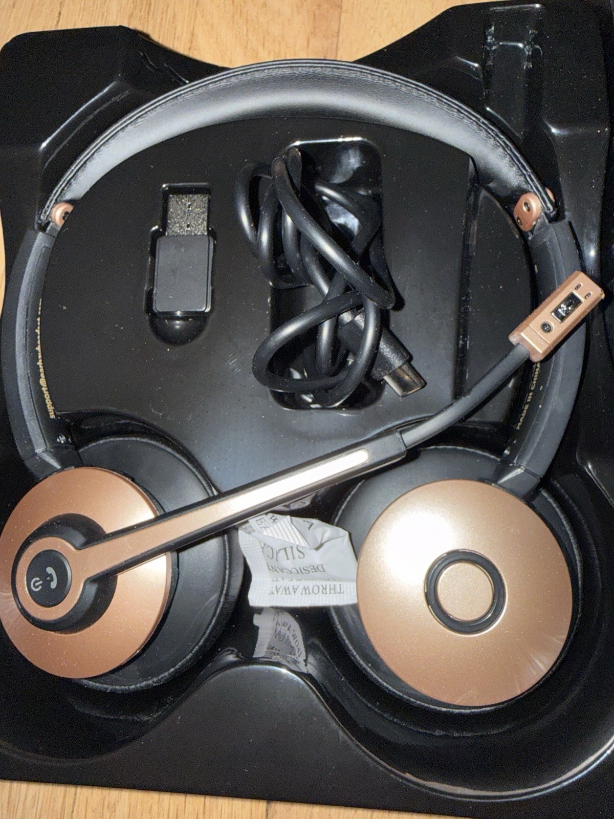 New Open Box Earbay BT782 Bluetooth Headset Microphone & USB Dongle Rose Gold