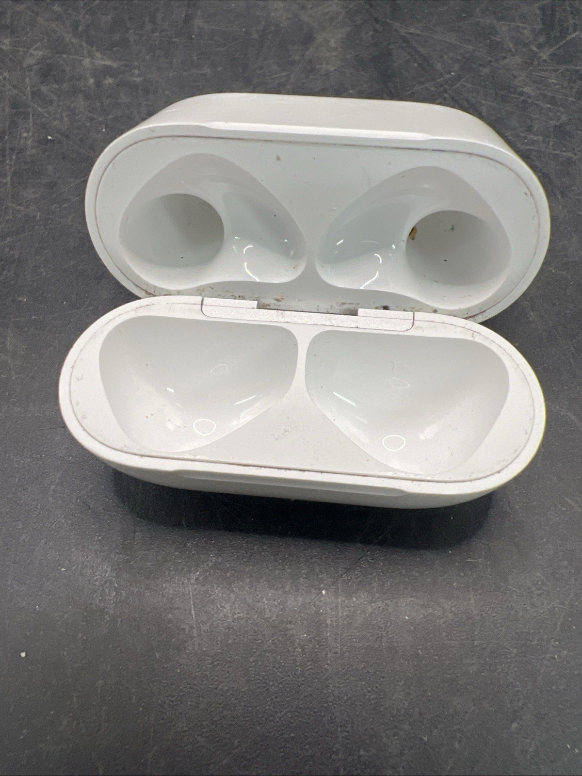 Apple AirPods 4th Generation A3050 Bluetooth Earbuds