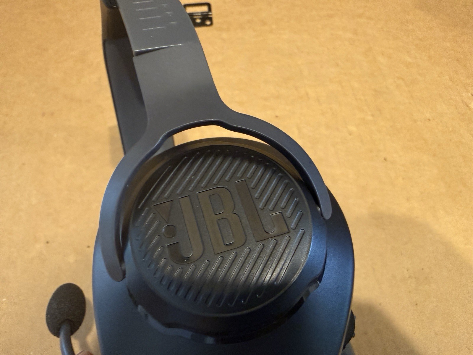 JBL Quantum 100 Wired Over-Ear Gaming Headset (PC/Mobile/PS4/PS5/Switch/XBOX)
