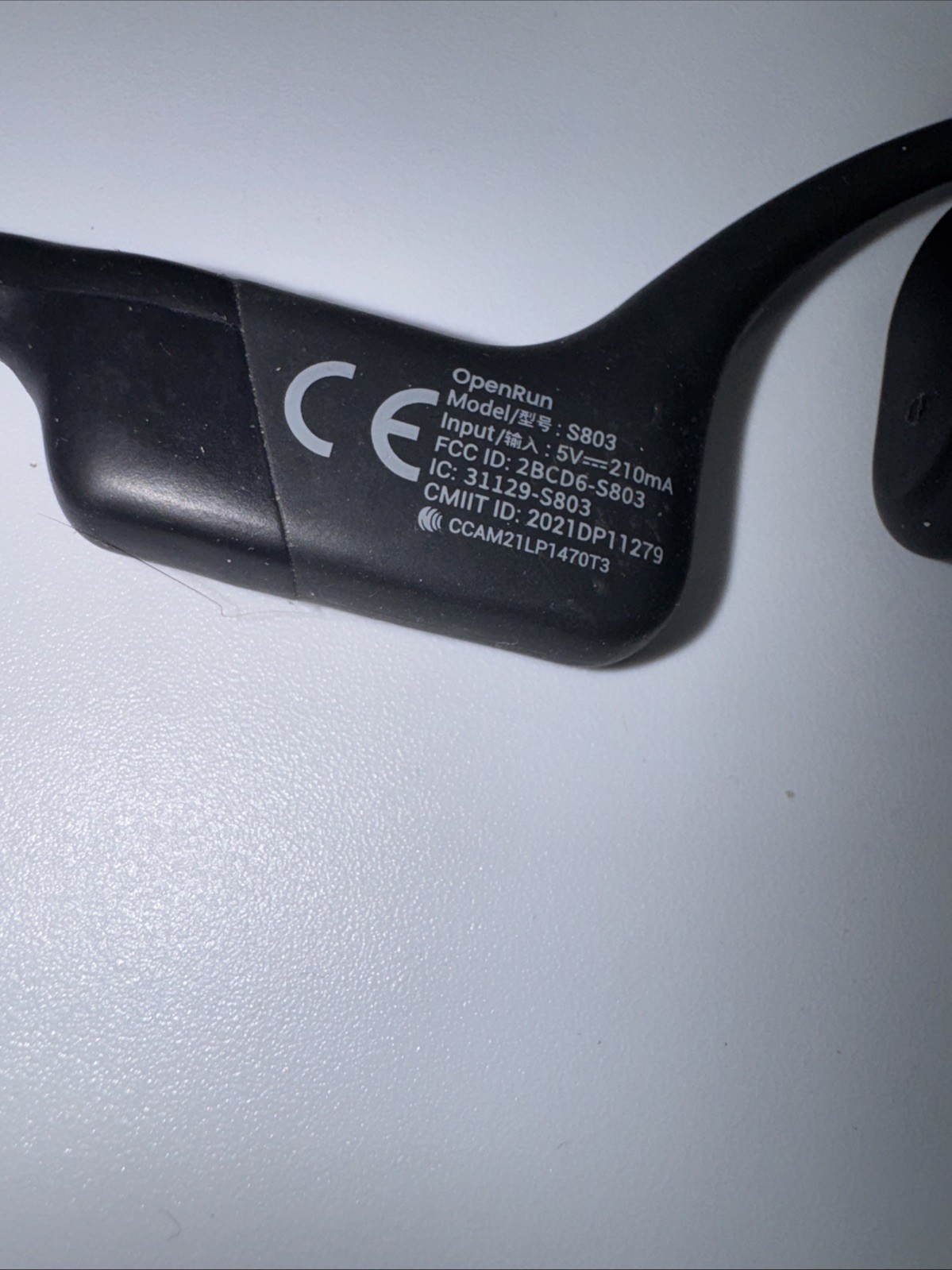 Shokz OpenRun S803 Bone Conduction Open-Ear Headphones Black Rattling Sound Read