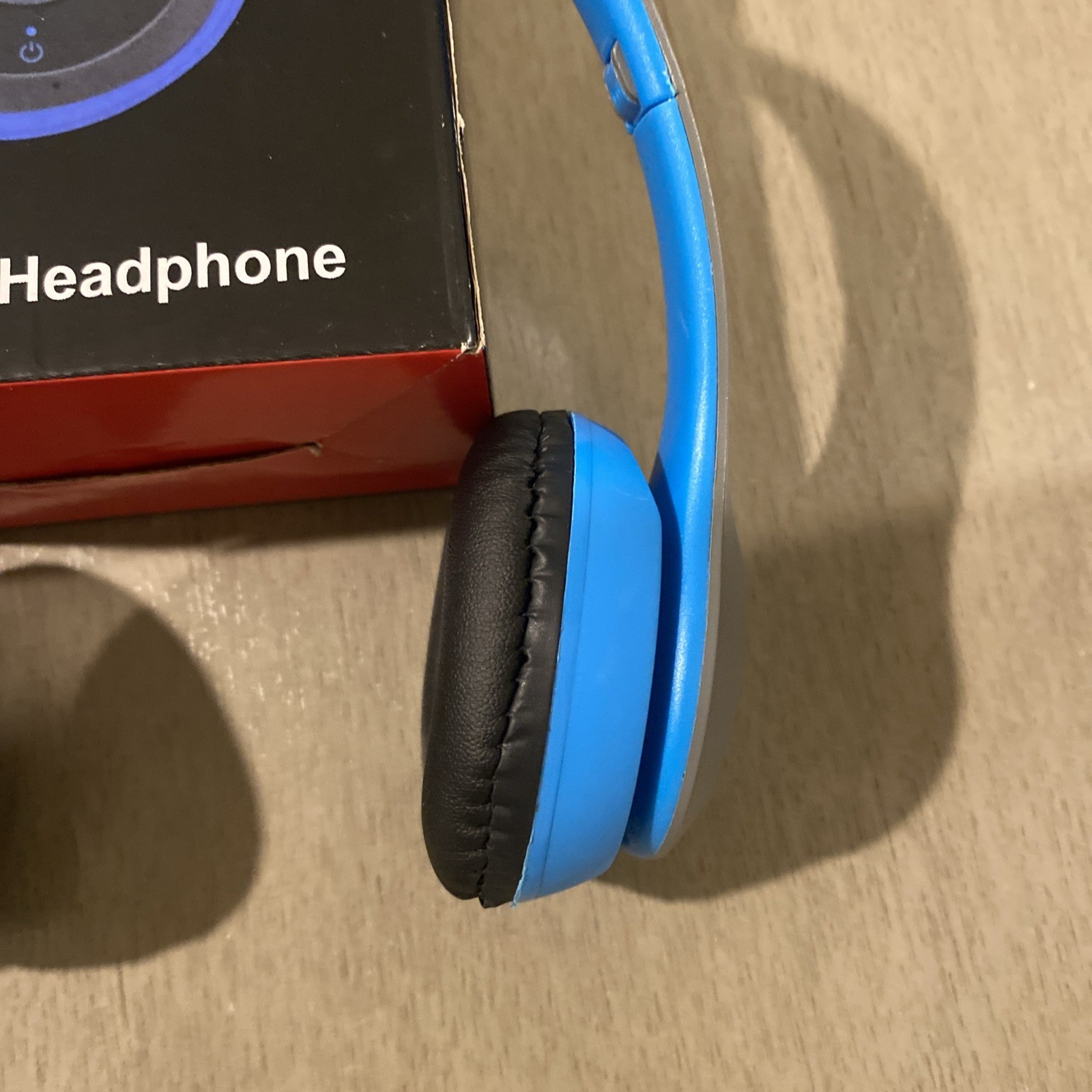 P47 Wireless 5.0+EDR Headphones Blue