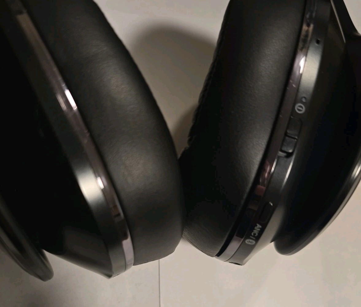 SAMSUNG Level Over EO-AG900BBESTA Premium Bluetooth Over Ear Headphone Black OEM