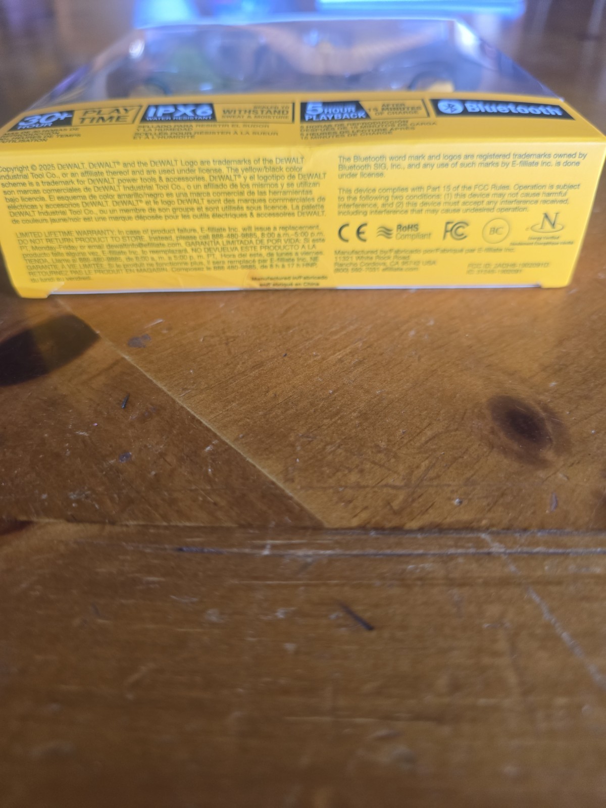 DeWalt Black and Yellow Jobsite Pro Wireless Earphones 190 2091 DW2 A