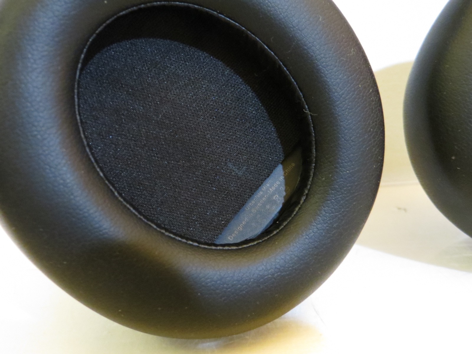 Urbanista Wireless Over Ear Bluetooth Headphones – Midnight Black