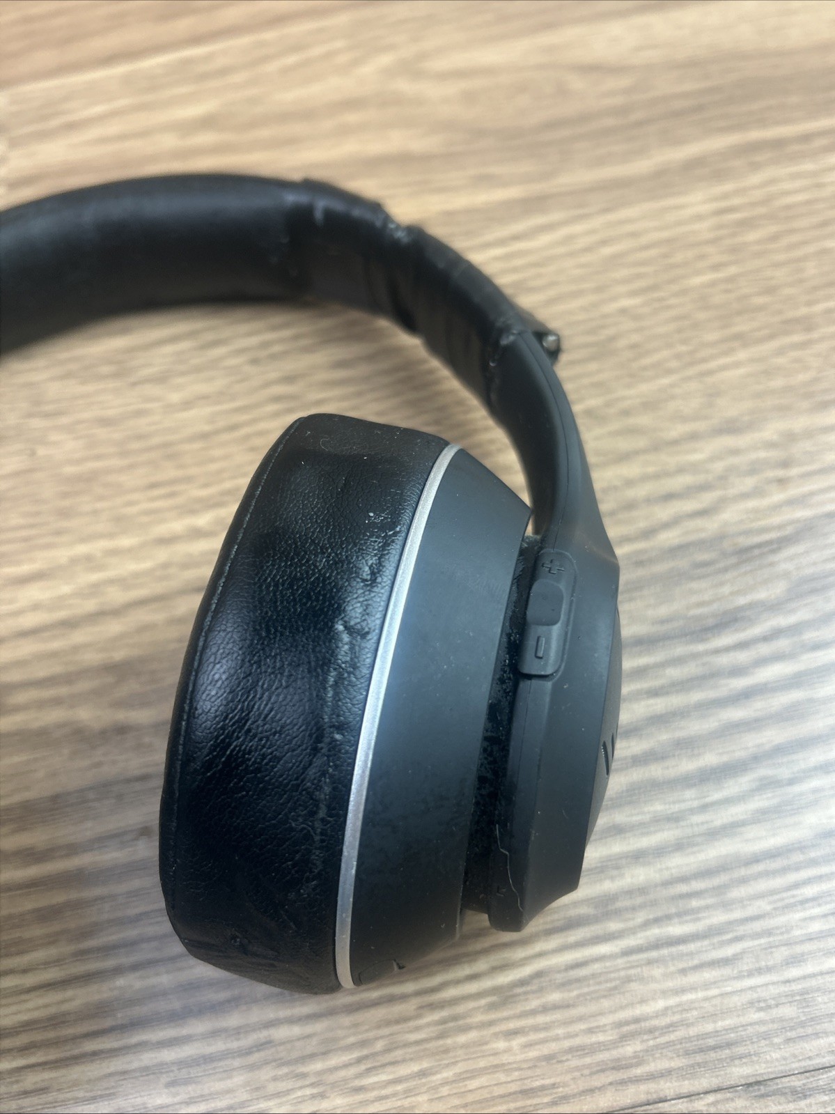 Tribit XFree Tune Wireless Over-Ear Headphones – Deep Black (IC-BTH70)