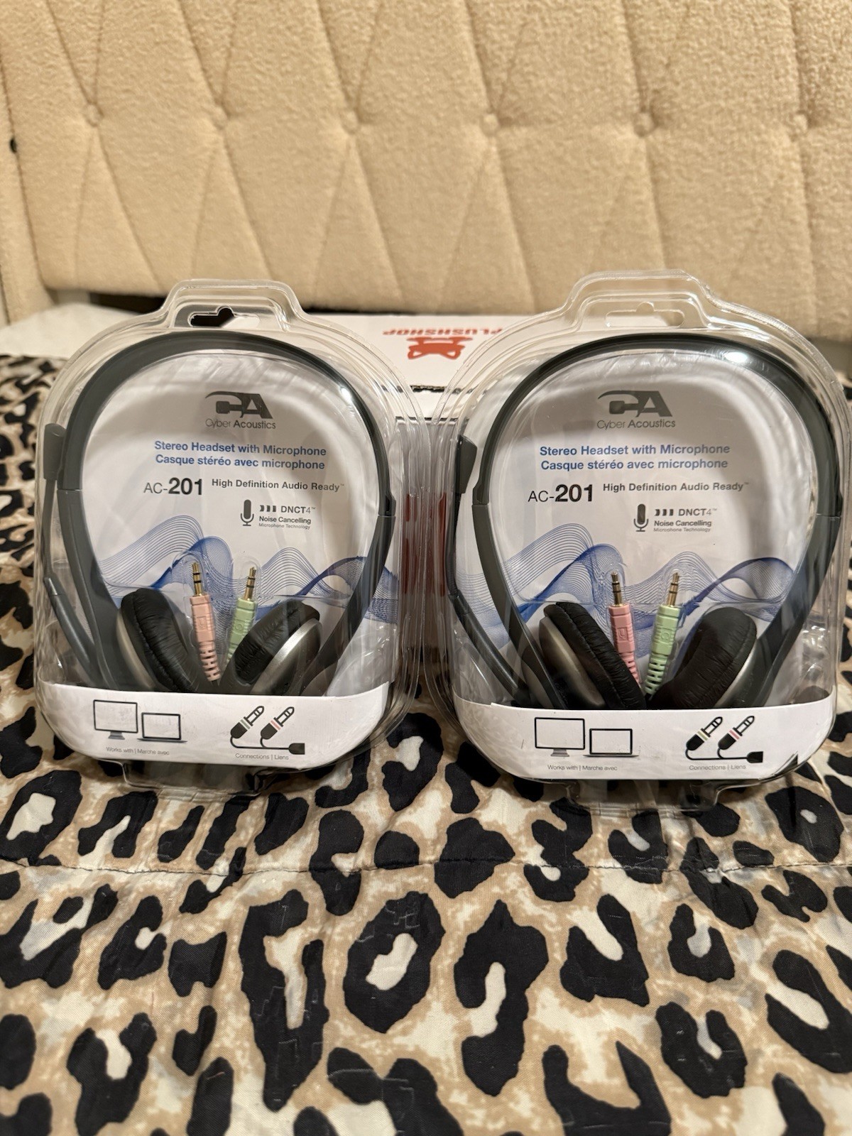 2 PACKS OF of Maxell HP-100 Lightweight Stereo Headphones. Brand New