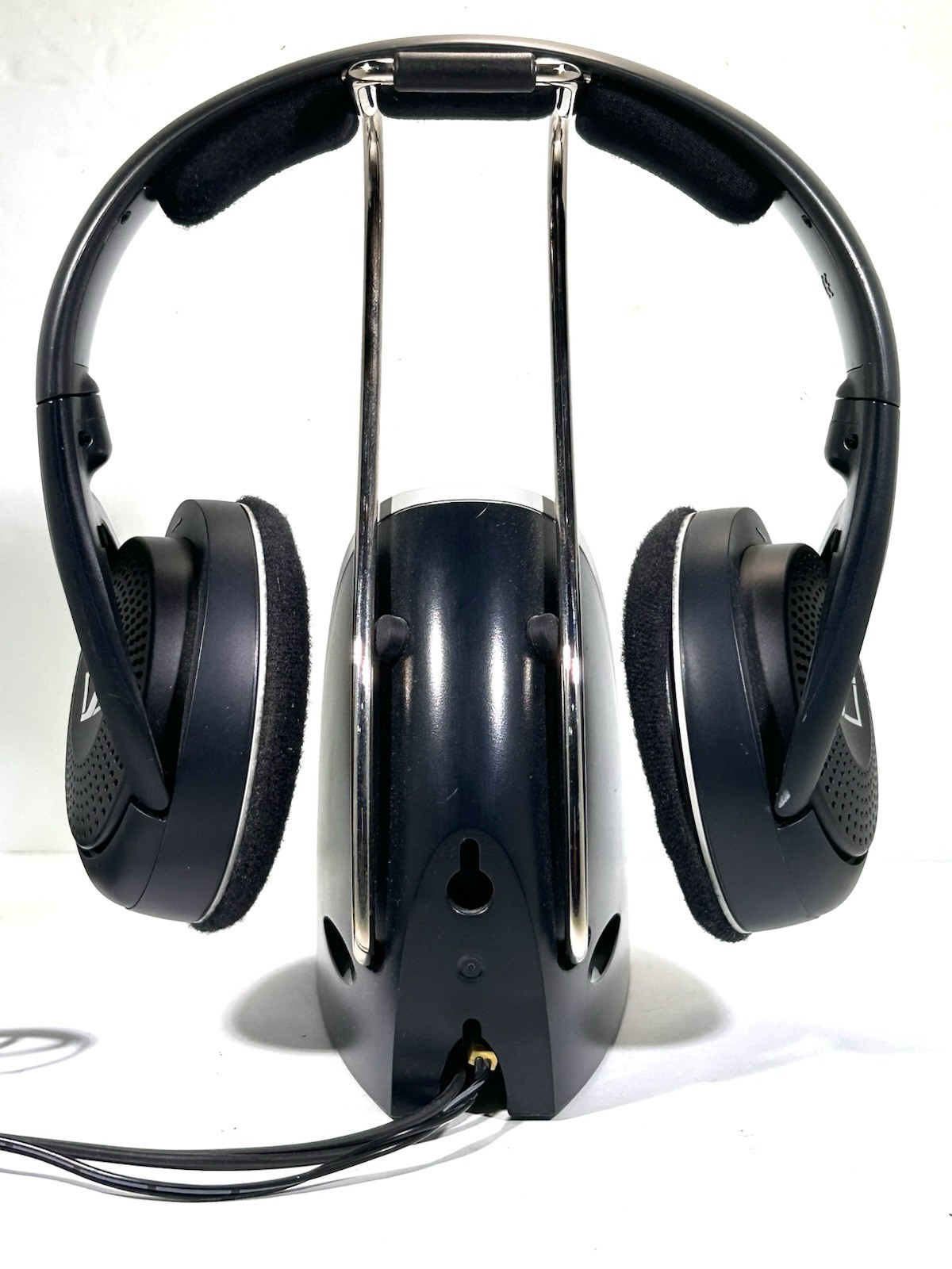 Sennheiser RS 120 RF UHF Wireless Headphones w/ Transmitter Base Black/Gray