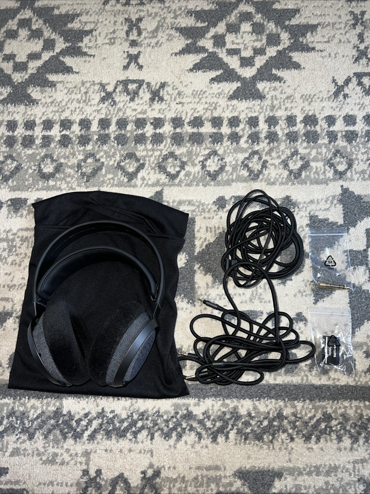 Philips Fidelio X3 Wired Headphones Black Over The Ear Noise Cancelling New