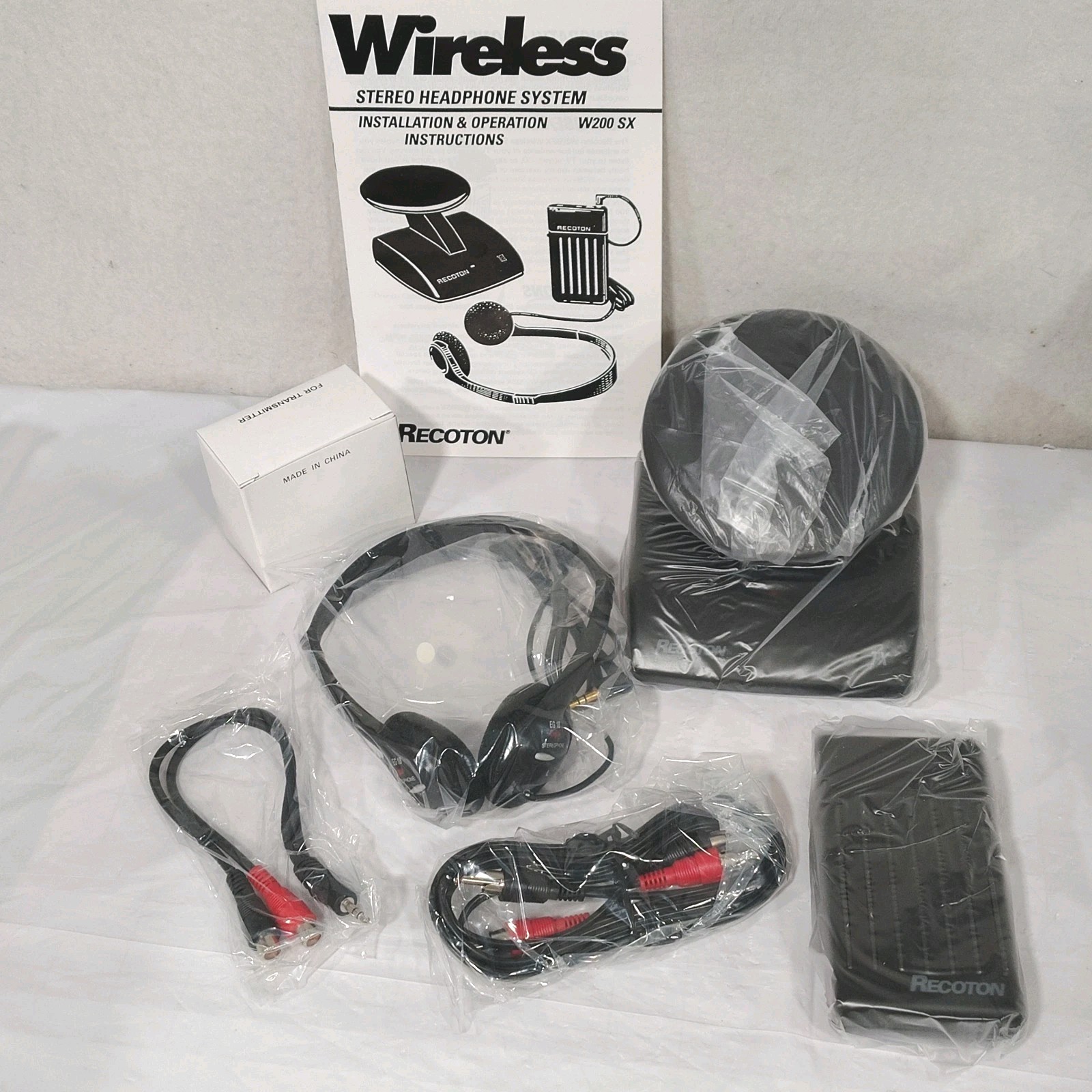 Recoton W200 Wireless Universal Headphone System NIB Vintage Electronics