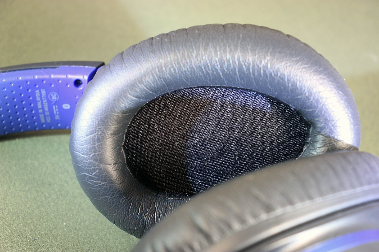 Sony Corporation Wireless Stereo Headset Blue MDR-ZX770BT