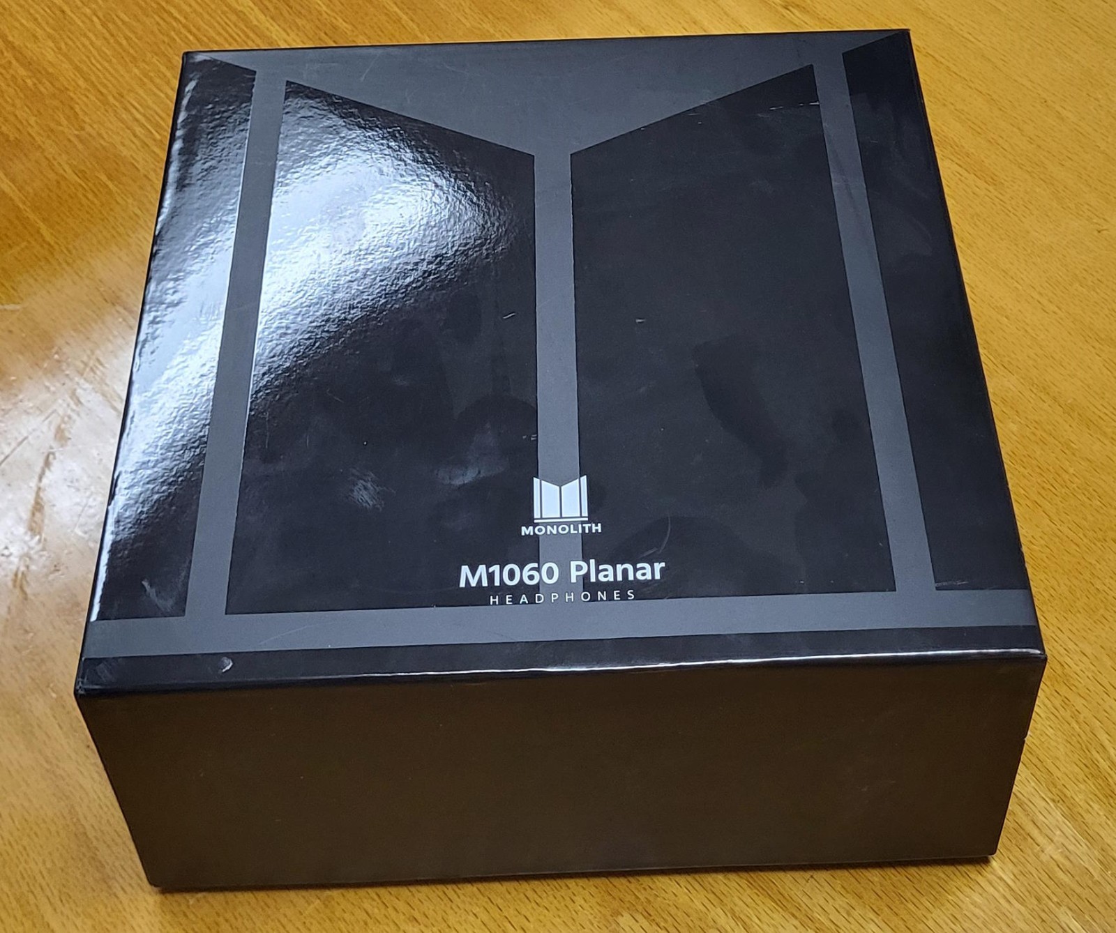 Monolith M1060 Over Ear Planar Magnetic Headphones
