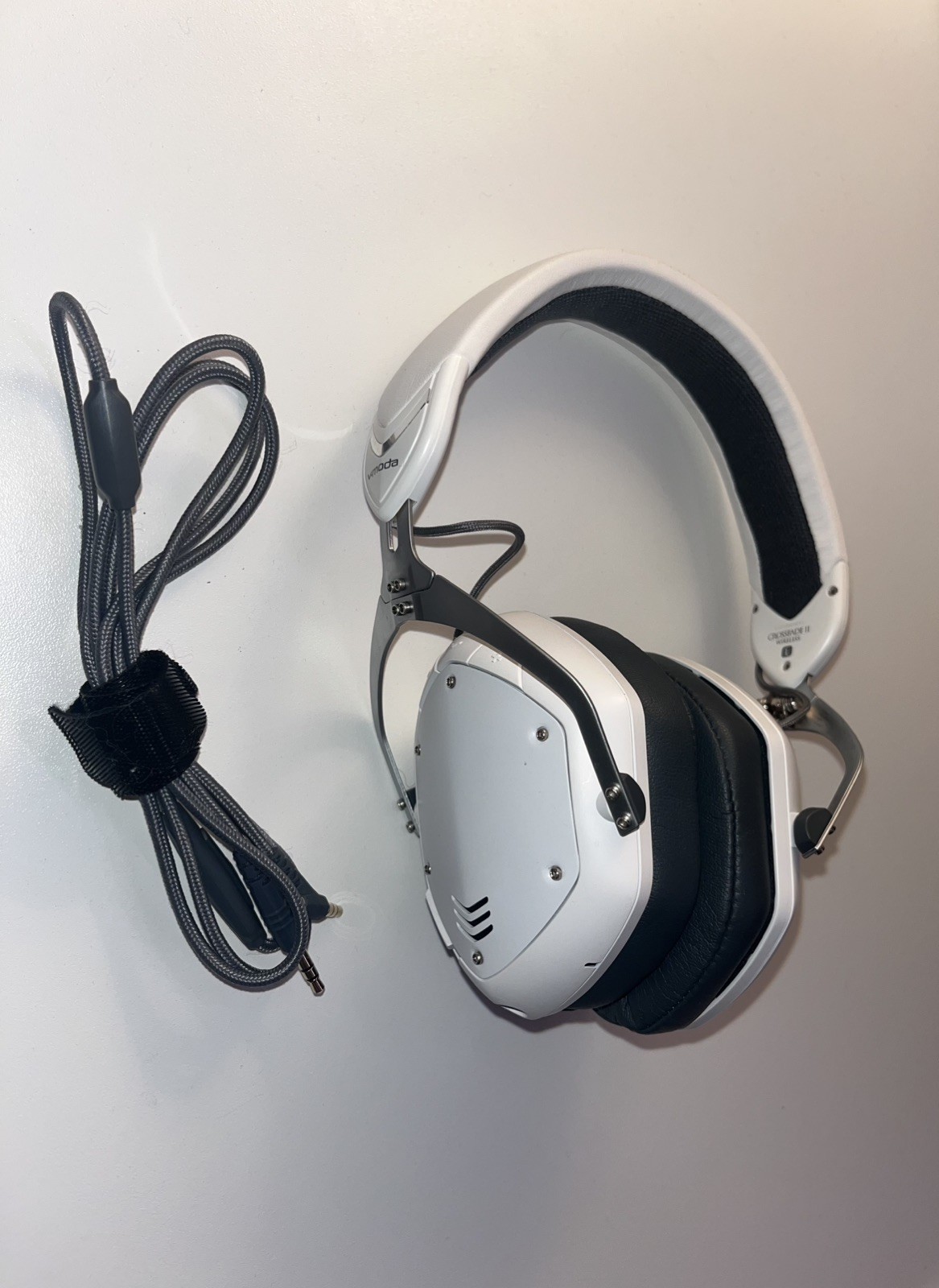 V-Moda Crossfade 2 WIRELESS Over-Ear Headphones – Matte White